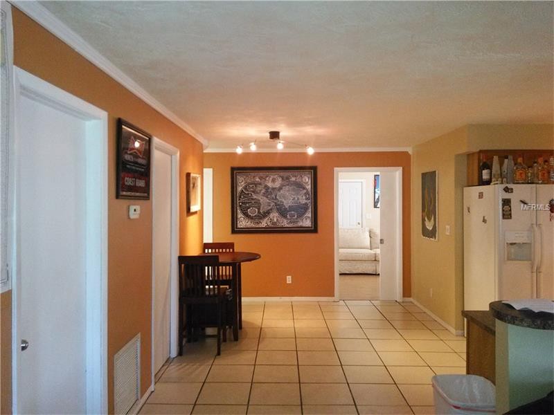 entrance from living room into kitchen/dining room area