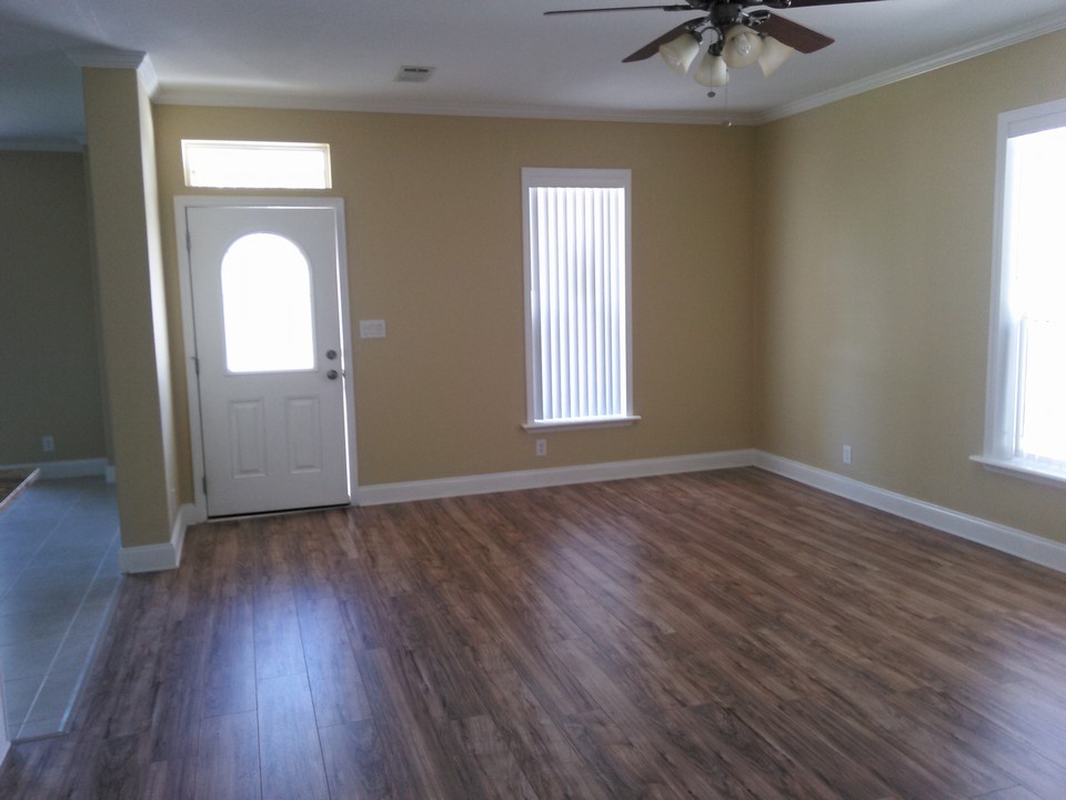living room to front door